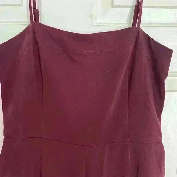 Express x Negin Mirsalehi Burgundy Jumpsuit Size 6 Wide Leg Crew Neck Women's - Picture 2 of 8